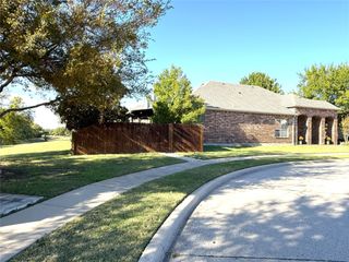 1301 Meadow Ranch Road, Mckinney, TX 75071