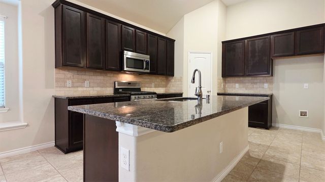 206 Pleasant Hill Lane, Fate, TX 75189