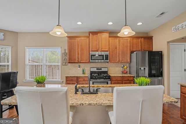 197 Tapestry Drive, Mcdonough, GA 30252