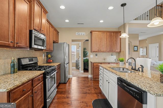 197 Tapestry Drive, Mcdonough, GA 30252