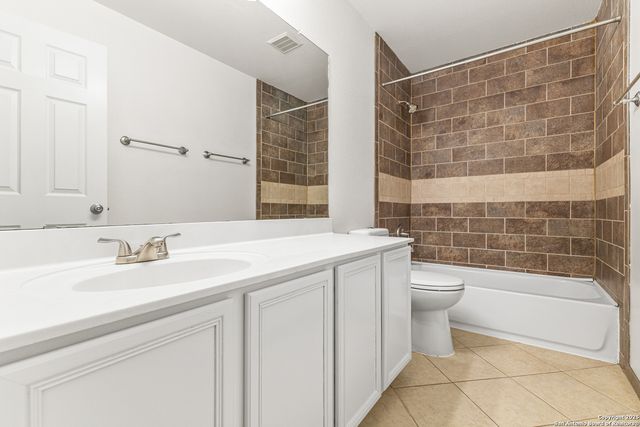 3417 Whisper Mnr, Schertz, TX 78108