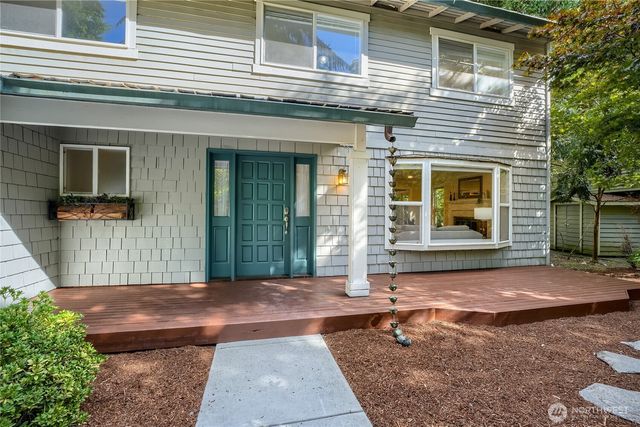 4842 152nd Place SE, Bellevue, WA 98006