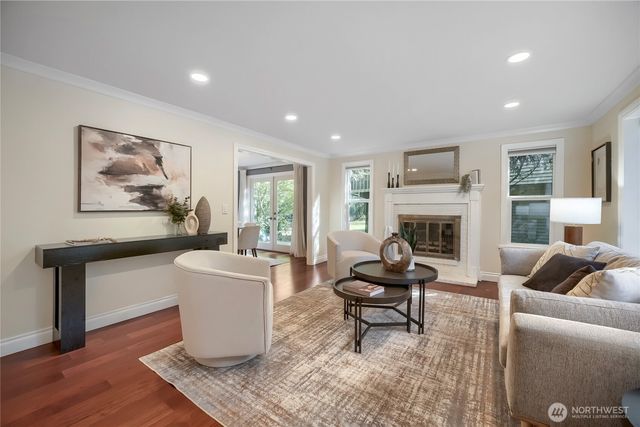 4842 152nd Place SE, Bellevue, WA 98006