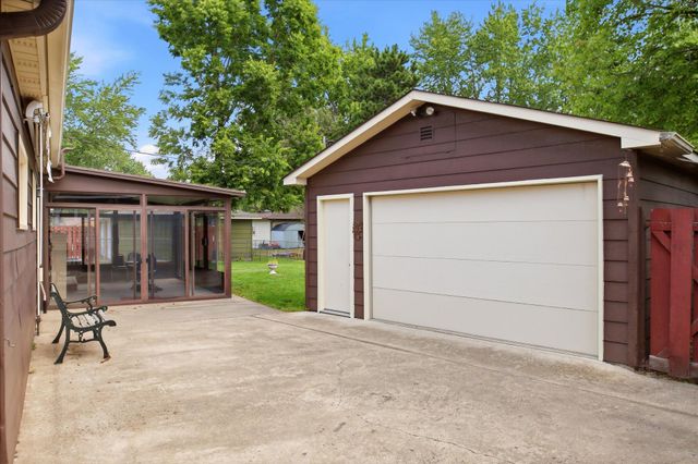 280 117th Lane NE, Blaine, MN 55434