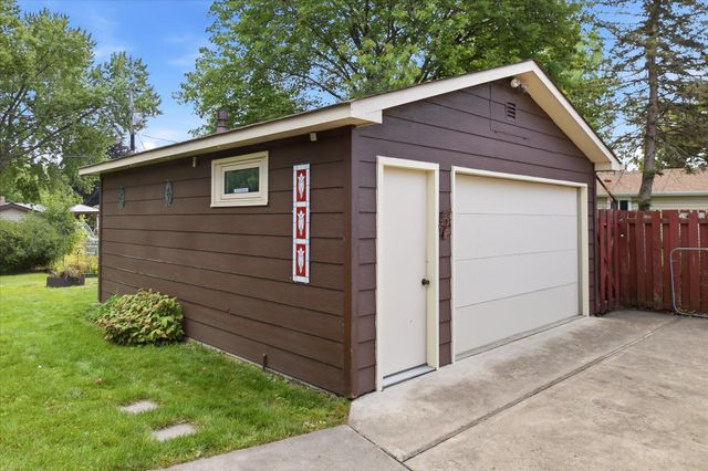 280 117th Lane NE, Blaine, MN 55434