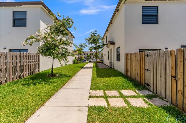 12911 SW 231st Terrace, Miami, FL 33170