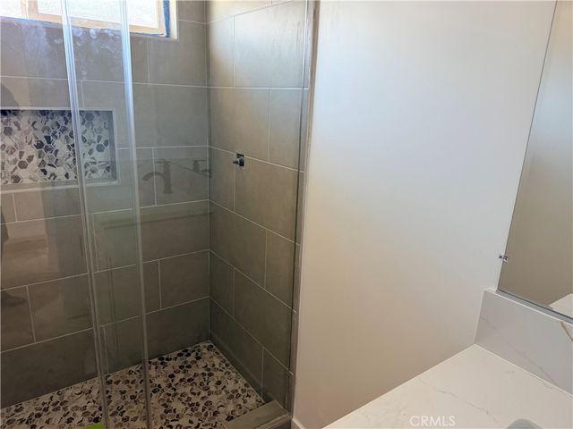 988 Valencia 5, Costa Mesa, CA 92626