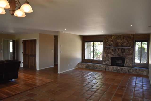 1549 Sleeping Indian Rd, Fallbrook, CA 92028