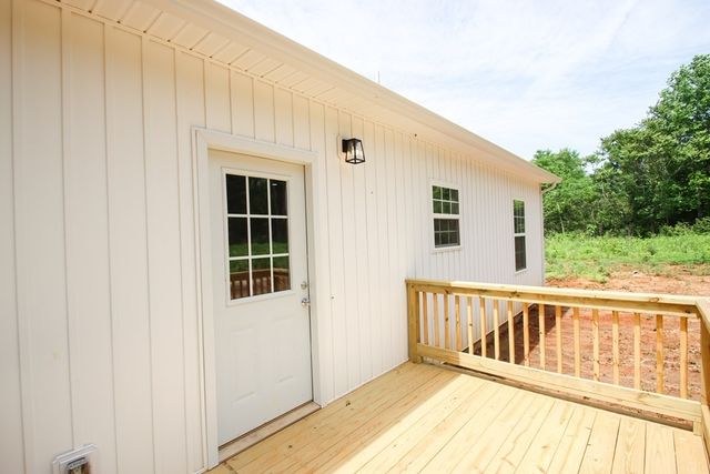 88 River Oaks Drive, Sparta, TN 38583