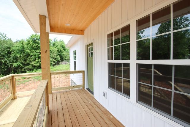 88 River Oaks Drive, Sparta, TN 38583