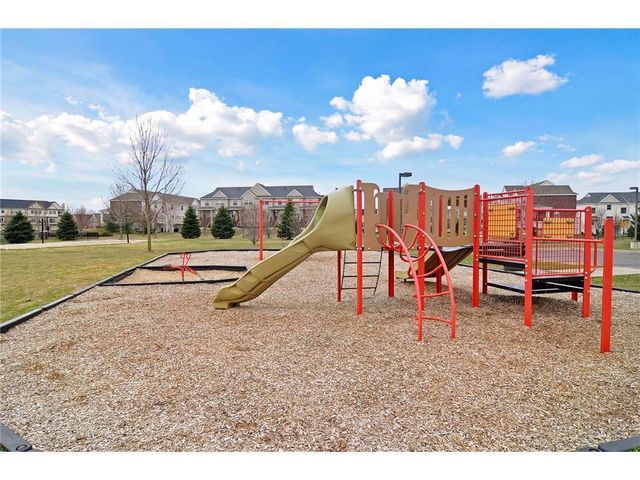 11345 Fergus Street NE G, Blaine, MN 55449