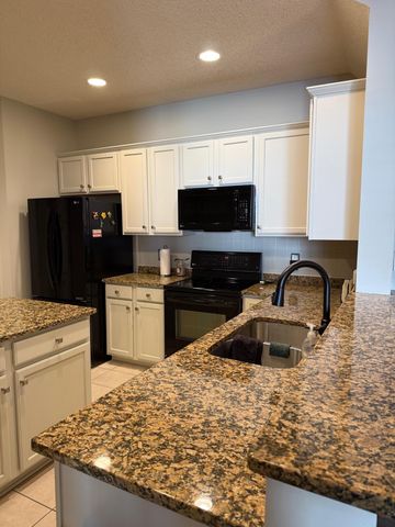 11345 Fergus Street NE G, Blaine, MN 55449