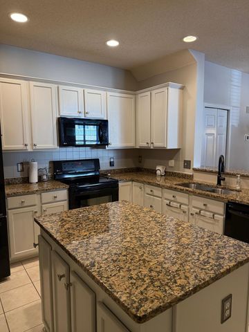 11345 Fergus Street NE G, Blaine, MN 55449