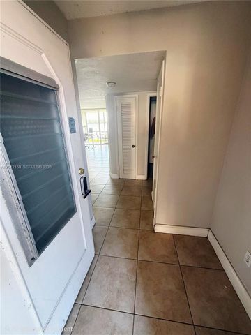 1300 NE 191st Street A106, Miami, FL 33179