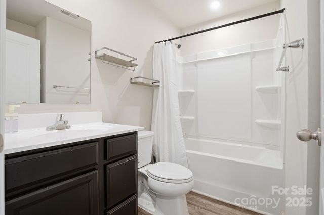 6101 Cutwater Circle, Charlotte, NC 28269