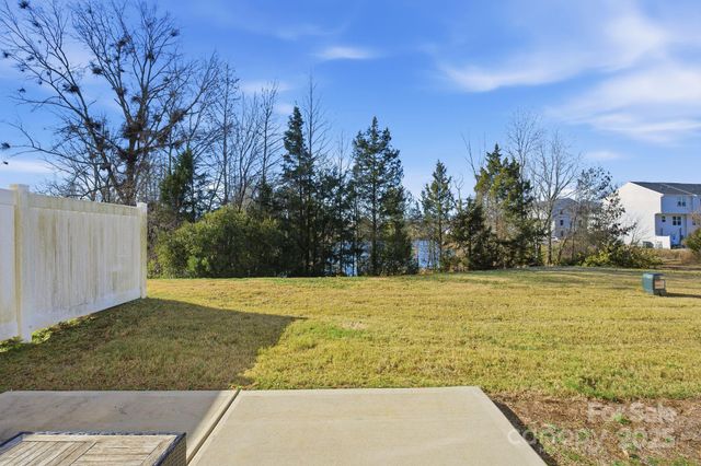 6101 Cutwater Circle, Charlotte, NC 28269