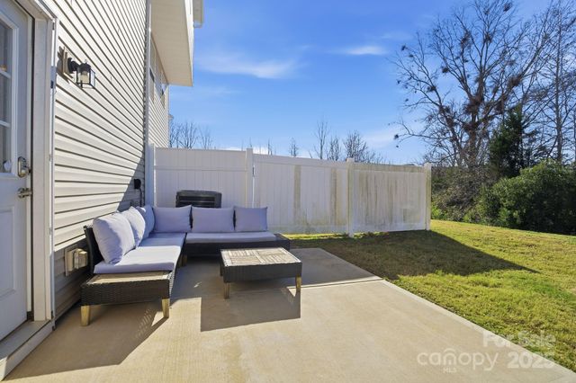 6101 Cutwater Circle, Charlotte, NC 28269