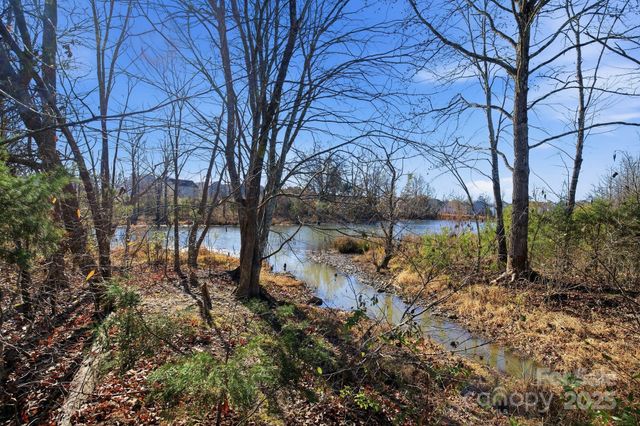 6101 Cutwater Circle, Charlotte, NC 28269