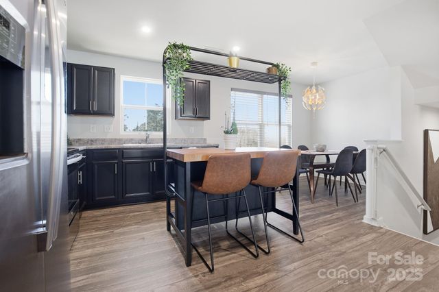 6101 Cutwater Circle, Charlotte, NC 28269