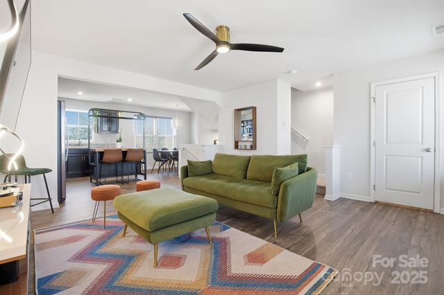 6101 Cutwater Circle, Charlotte, NC 28269