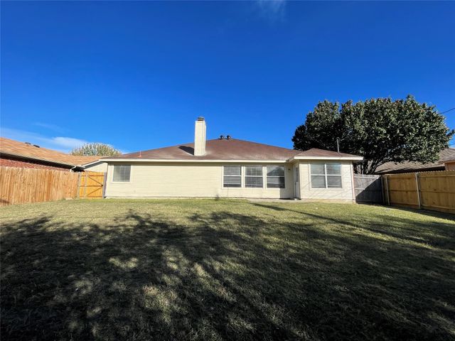 4601 Saint Thomas Place, Fort Worth, TX 76135