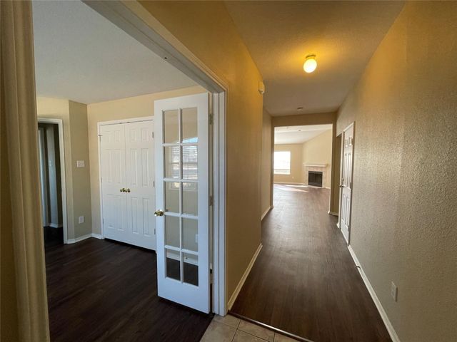 4601 Saint Thomas Place, Fort Worth, TX 76135
