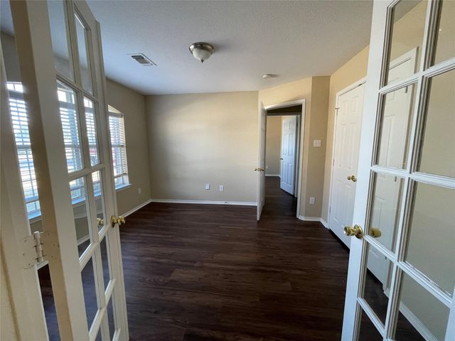 4601 Saint Thomas Place, Fort Worth, TX 76135