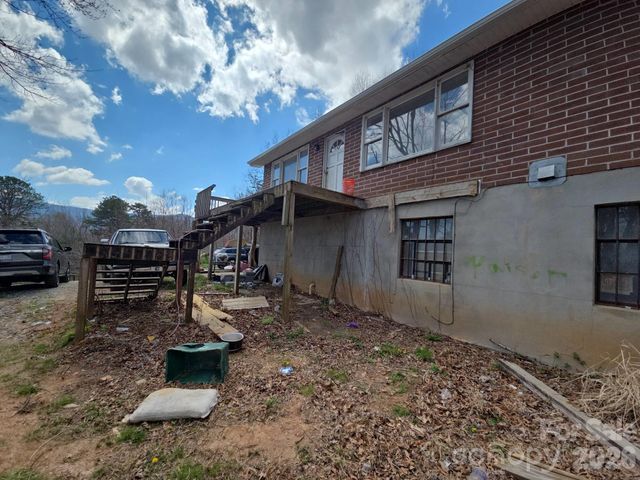 110 Wilrecar Drive, Black Mountain, NC 28711