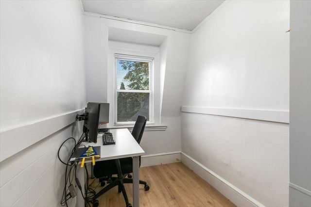 4 Greenwood, Amesbury, MA 01913