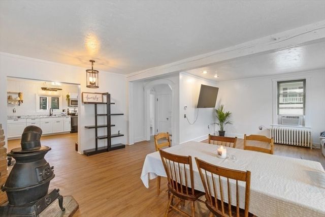 4 Greenwood, Amesbury, MA 01913