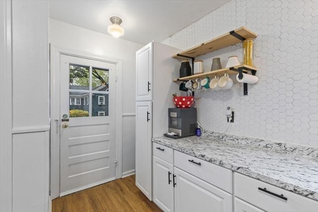 4 Greenwood, Amesbury, MA 01913