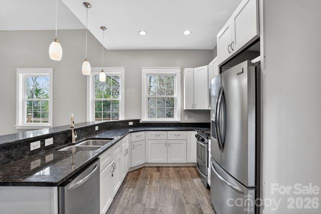 155 N Fork Road, Black Mountain, NC 28711