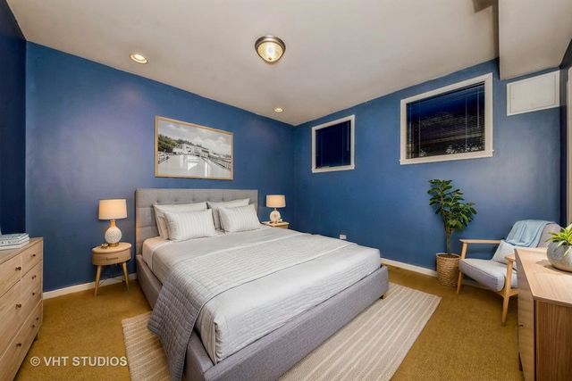 4453 S BERKELEY Avenue 1, Chicago, IL 60653