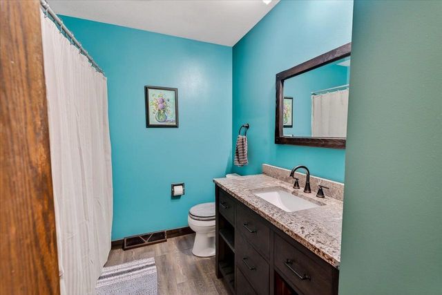 865 Miller Drive, Oregon, WI 53575