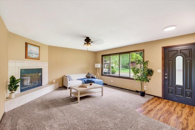 865 Miller Drive, Oregon, WI 53575