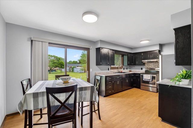 865 Miller Drive, Oregon, WI 53575