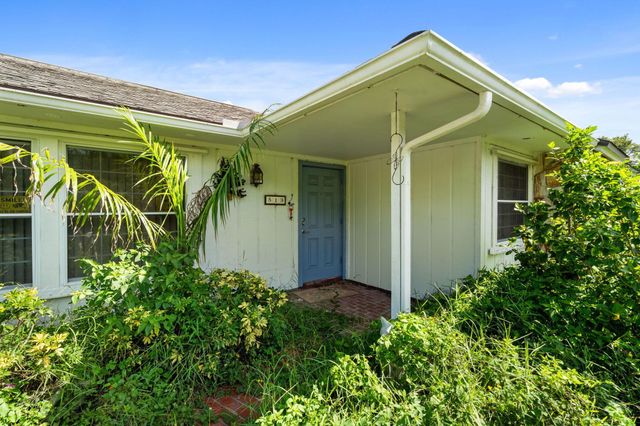 513 SW Fuge Road, Stuart, FL 34997