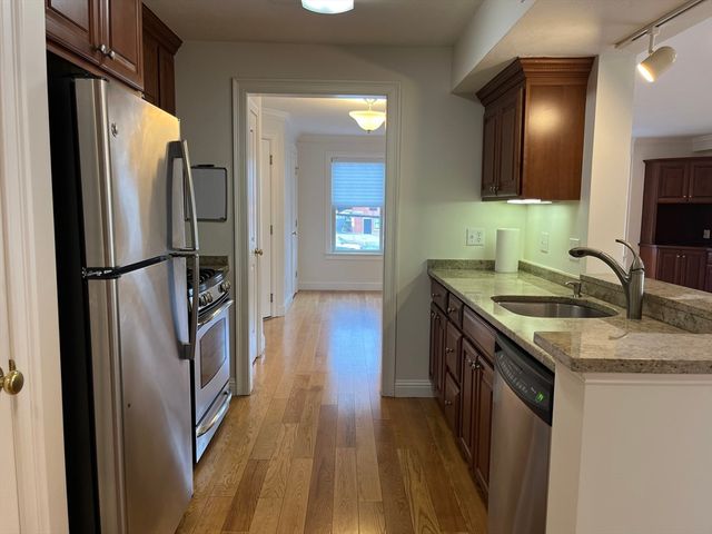 12 Rose St C, Stoughton, MA 02072