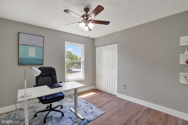2175 ASLAN DR, York, PA 17404