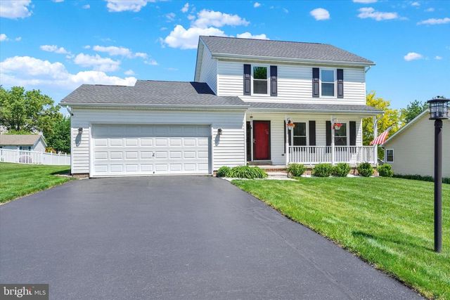 2175 ASLAN DR, York, PA 17404