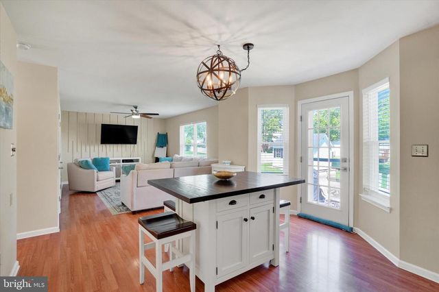 2175 ASLAN DR, York, PA 17404