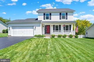 2175 ASLAN DR, York, PA 17404