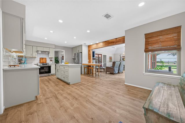 18903 Grosbeak Lane, Tomball, TX 77377