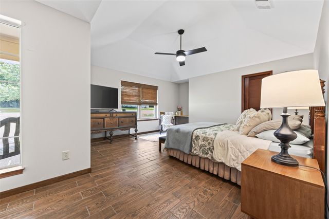 18903 Grosbeak Lane, Tomball, TX 77377