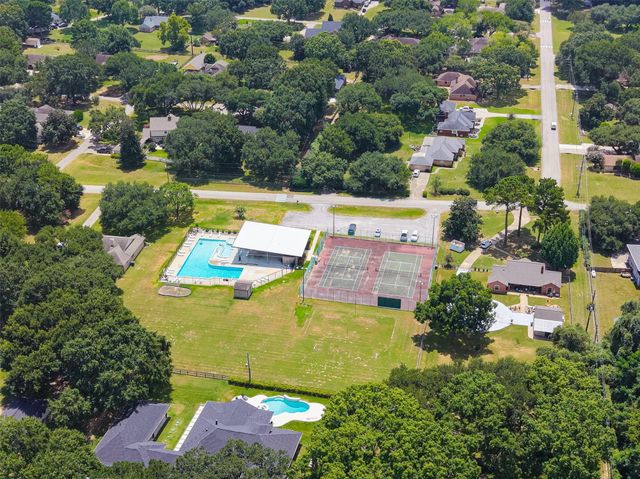 18903 Grosbeak Lane, Tomball, TX 77377