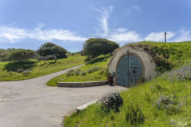 333-345 Willow Rd, Nicasio, CA 94946