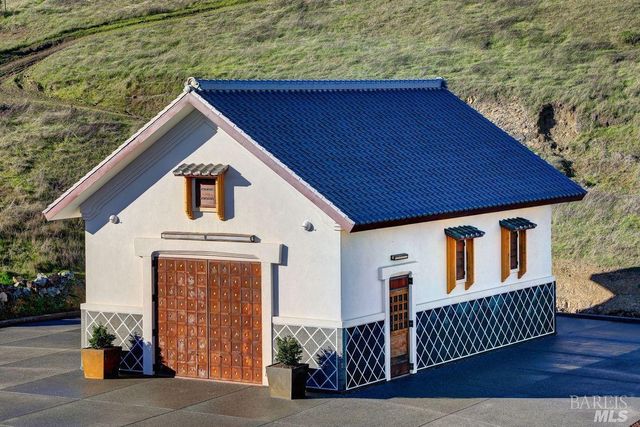 333-345 Willow Rd, Nicasio, CA 94946