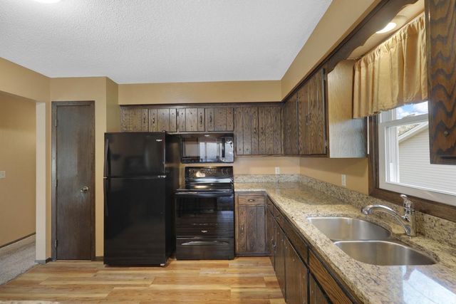 1600 132nd Lane NE, Blaine, MN 55449