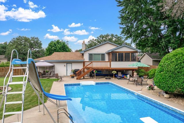 1600 132nd Lane NE, Blaine, MN 55449