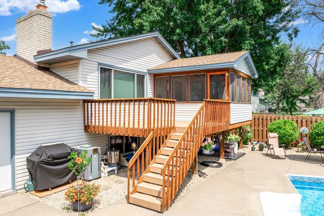 1600 132nd Lane NE, Blaine, MN 55449